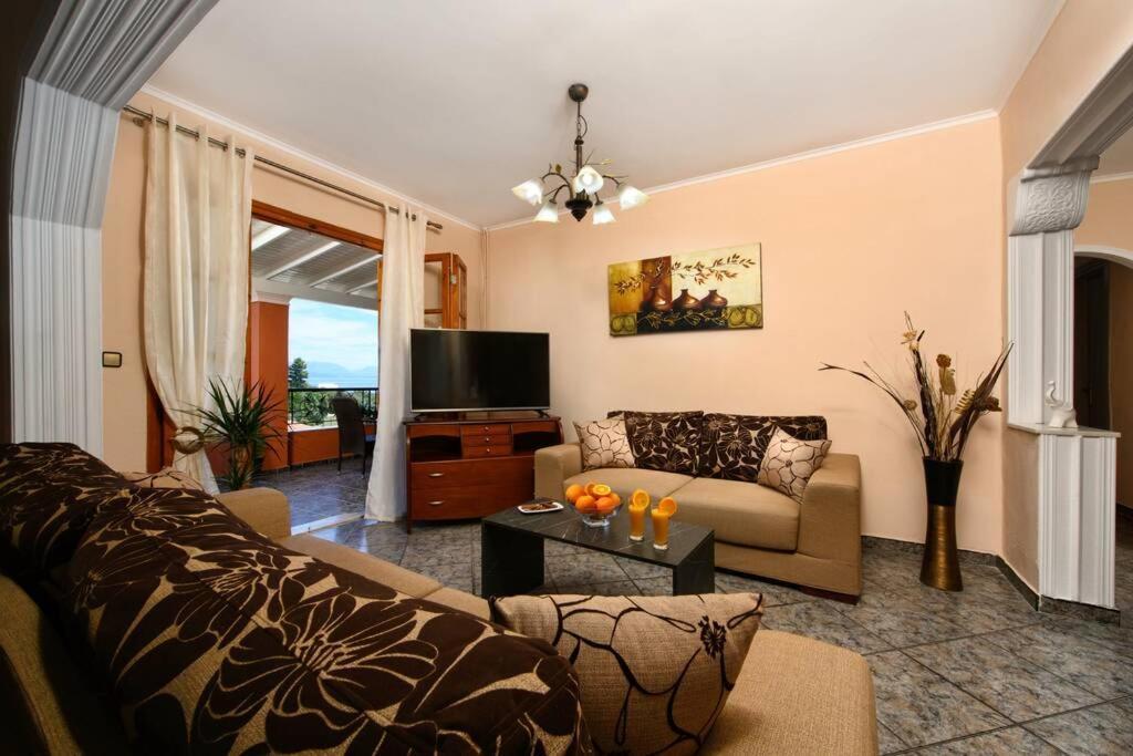 Seaview Cottage - Calmare Petrití エクステリア 写真