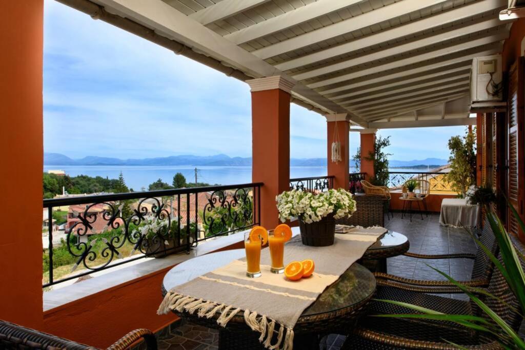 Seaview Cottage - Calmare Petrití エクステリア 写真
