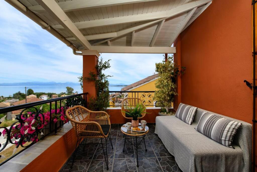 Seaview Cottage - Calmare Petrití エクステリア 写真